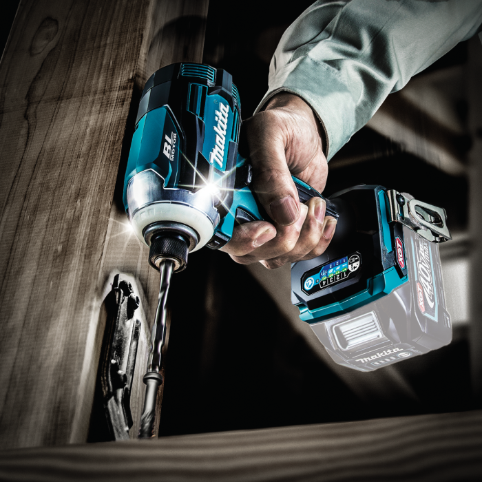 Makita 40v online
